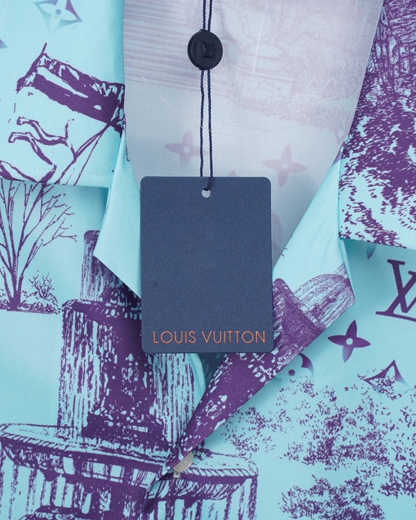 ブランドシャツ着用イメージ